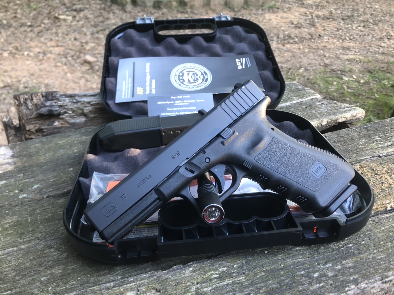 NEW Glock 17 Gen3 9MM