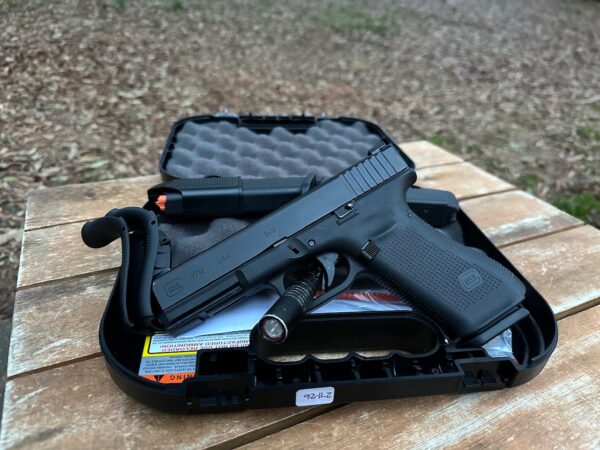 Glock 17M Gen5 FBI 9MM NS