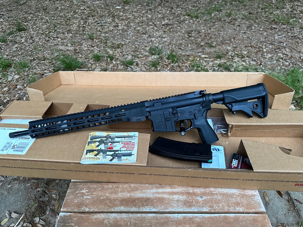 Bushmaster XM15-E2S XM15 223 556