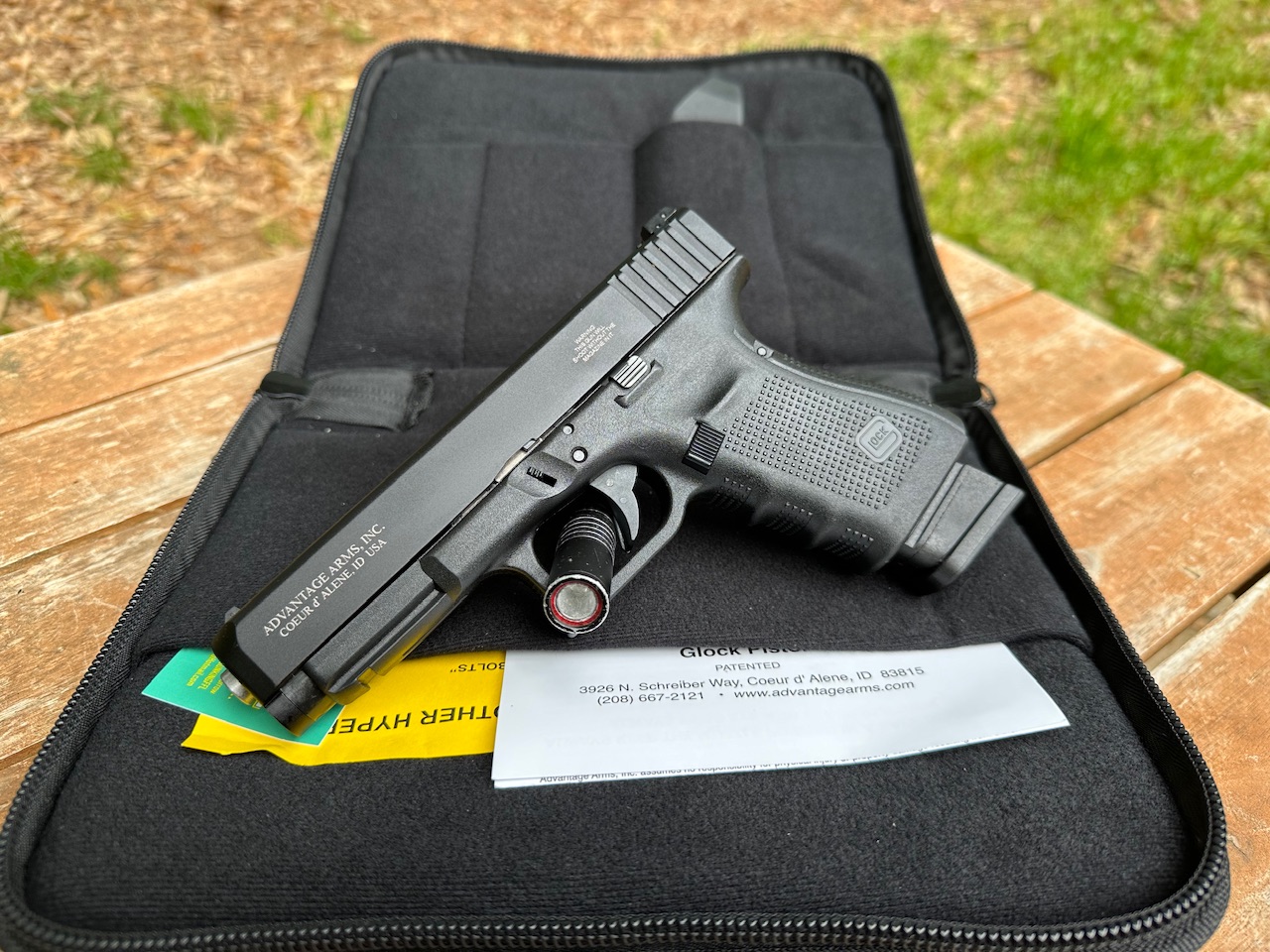 Glock 19 Gen4 / Advantage Arms 22LR – The Arms Pit