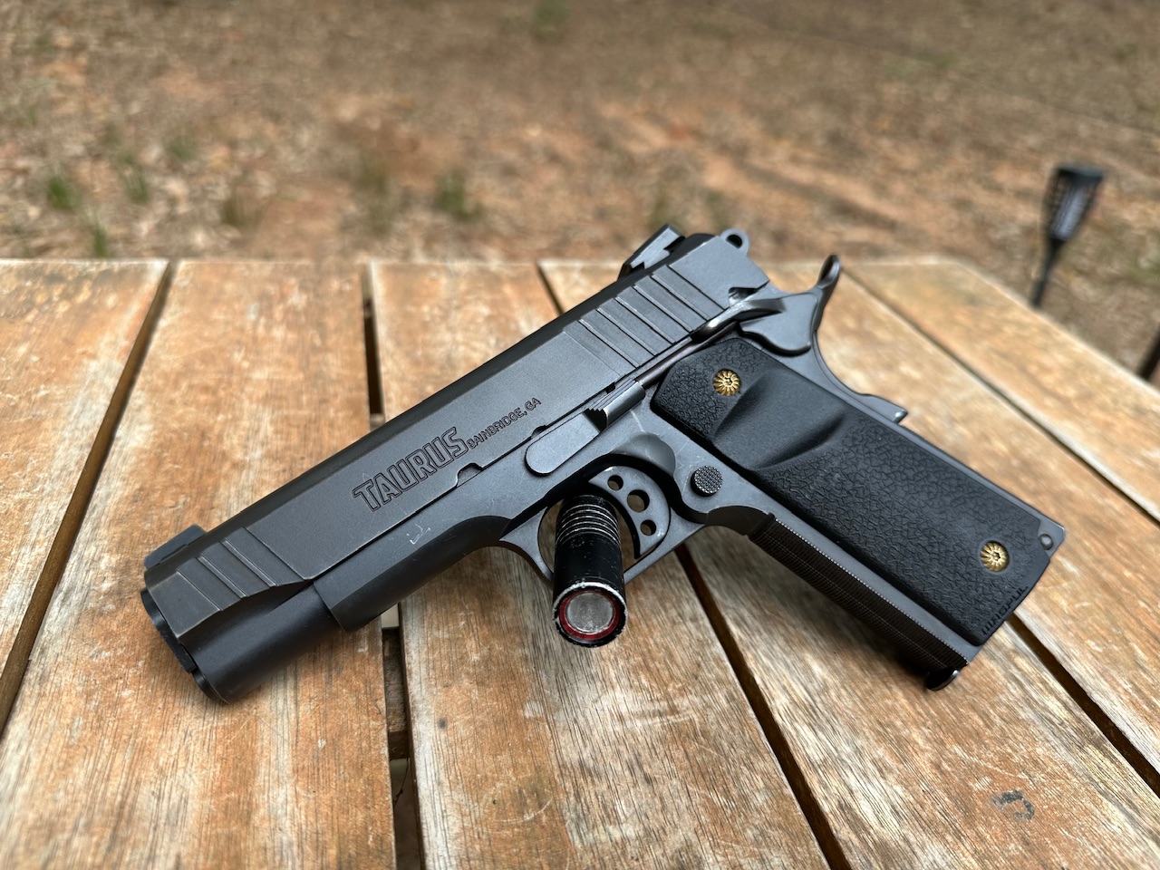 Taurus 1911 Commander 45ACP