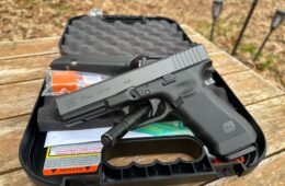 Glock 17 Gen4 9MM Night Sights