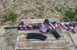 Smith & Wesson M&P15-22 Muddy Girl Pink 22LR