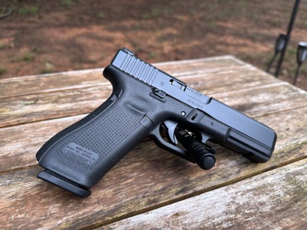 Glock 17M 9MM Night Sights - Image 4